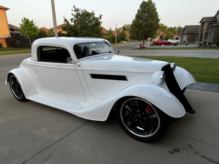 Nick S's Factory Five Hot Rod wired with the Infinitybox system.